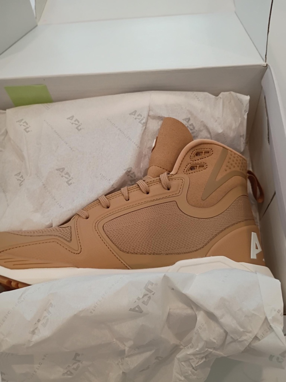 APL Techloom Defender size 8 NEW IN BOX